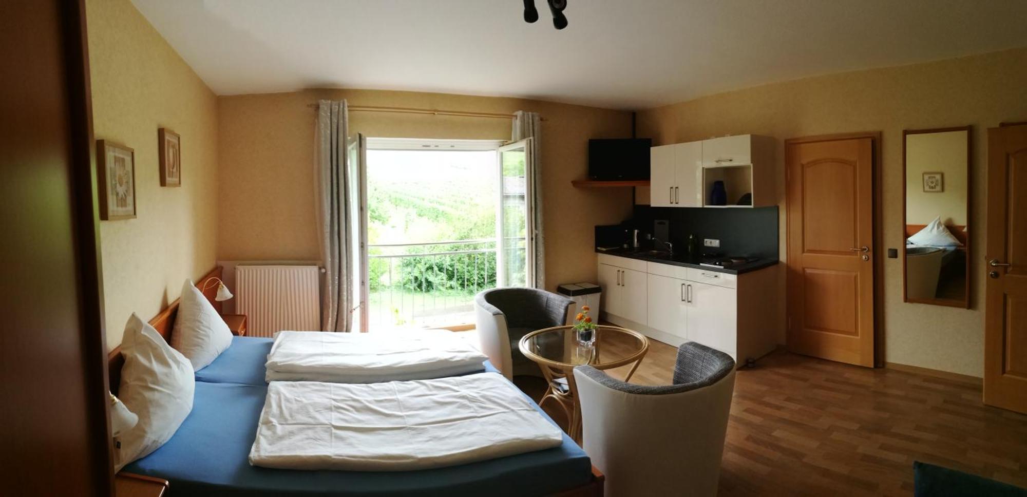 Ferienwohnung Weingut&Gastehaus Andreas Erz Brauneberg Zimmer foto
